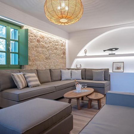 Olvio Suites Kardhamili Esterno foto