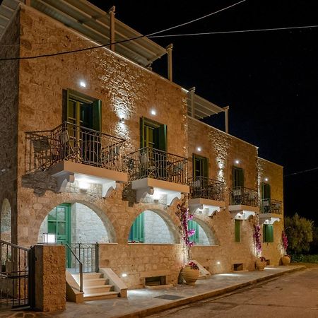 Olvio Suites Kardhamili Esterno foto