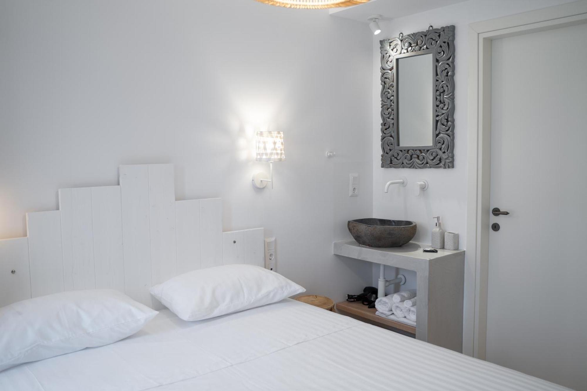 Olvio Suites Kardhamili Esterno foto