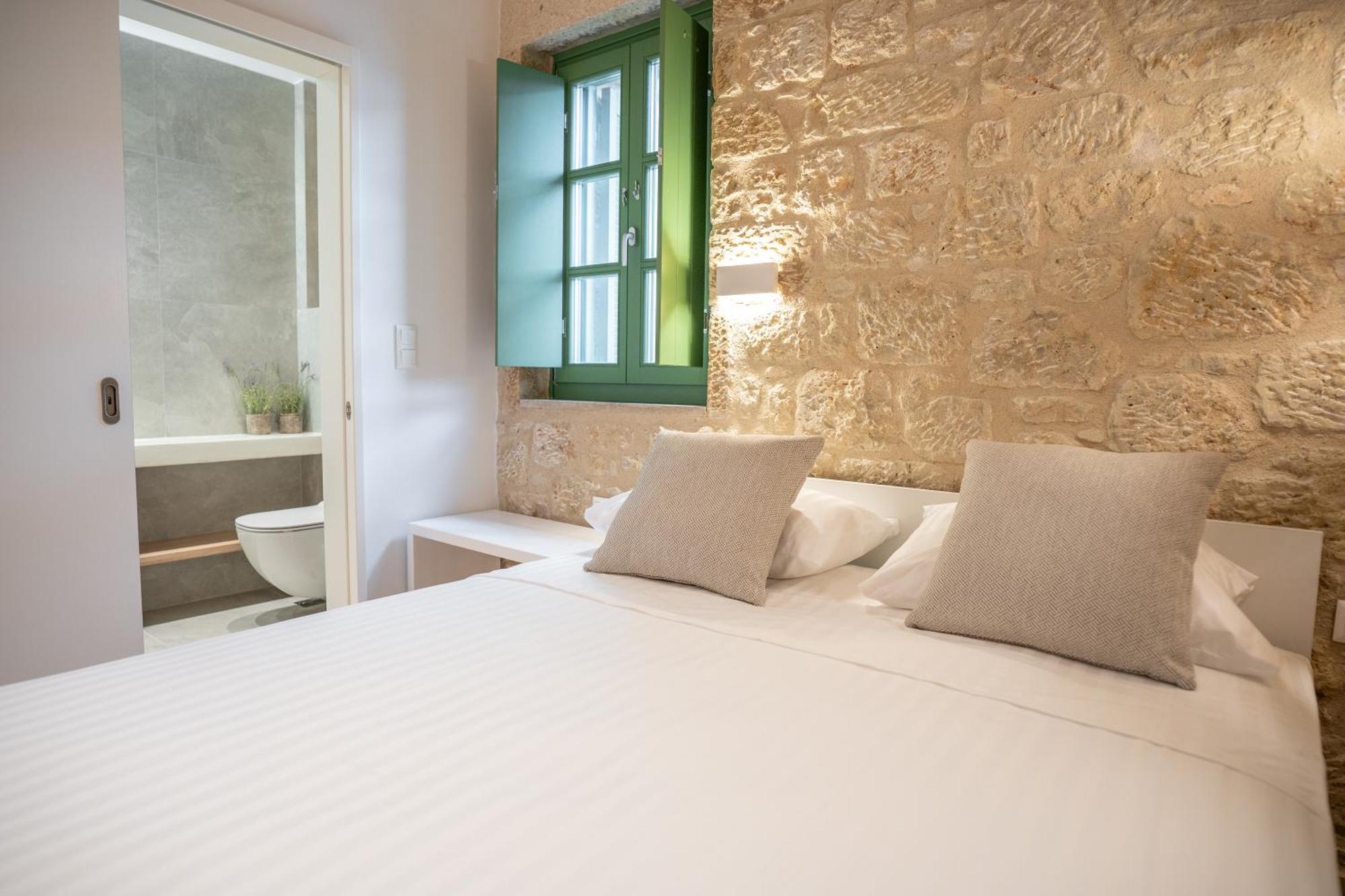 Olvio Suites Kardhamili Esterno foto