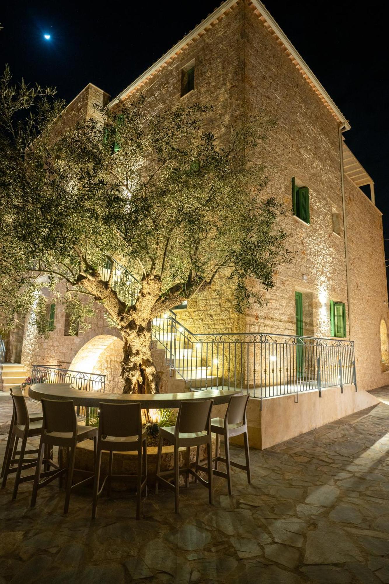 Olvio Suites Kardhamili Esterno foto