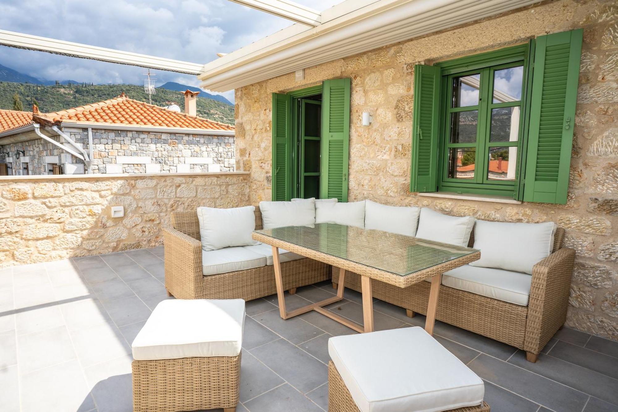 Olvio Suites Kardhamili Esterno foto