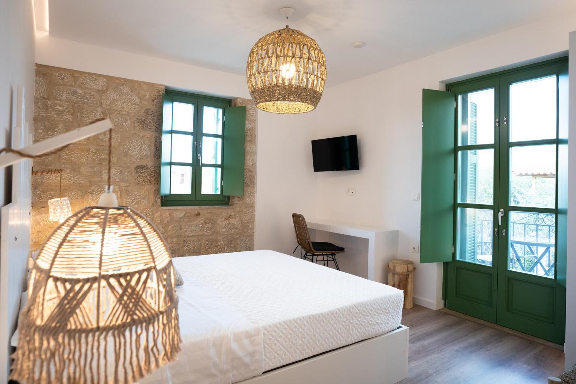 Olvio Suites Kardhamili Esterno foto